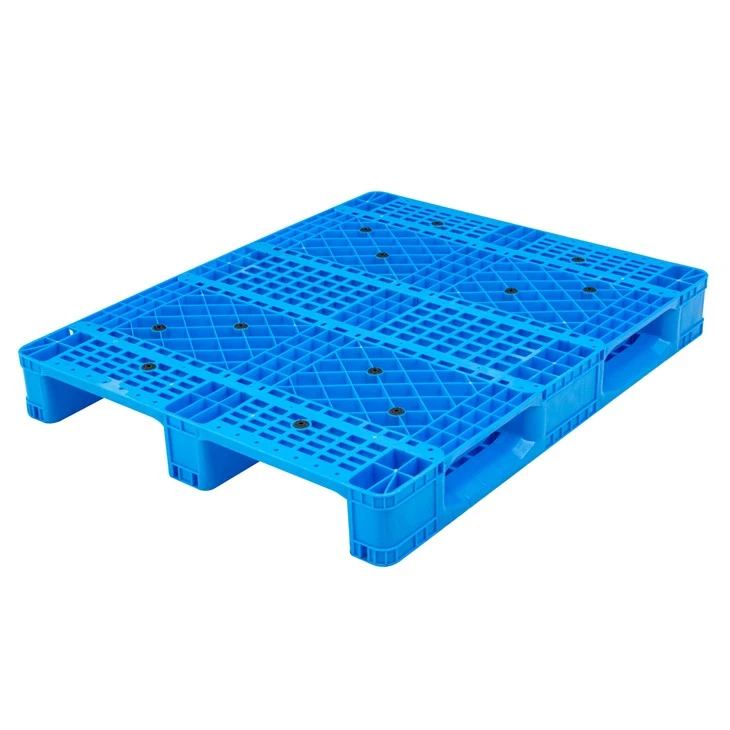 Rackable drykkjarplastbretti